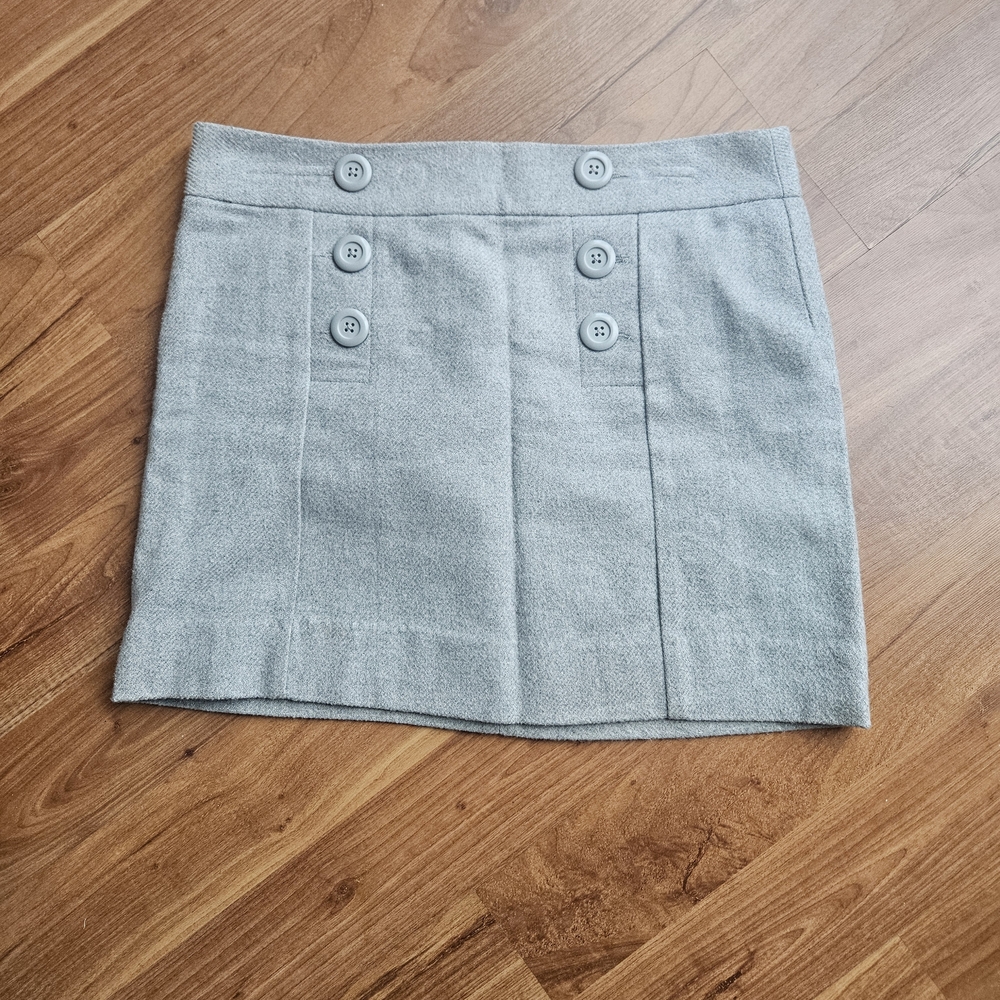 GAP Light Gray Buttoned Mini Skirt